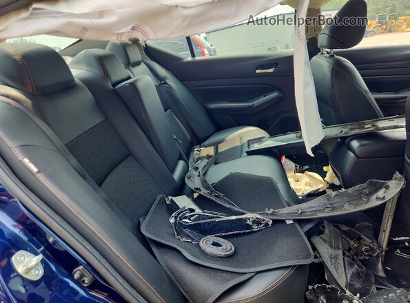 1N4BL4CV4MN325666 2021 NISSAN ALTIMA Blue Rear seats view