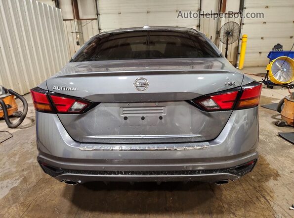1N4BL4CV4MN340068 2021 NISSAN ALTIMA Gray Rear view