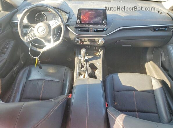 1N4BL4CV4NN326592 2022 NISSAN ALTIMA Gray Dashboard view