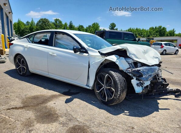 1N4BL4CV4RN382733 2024 NISSAN ALTIMA White Delantero derecho