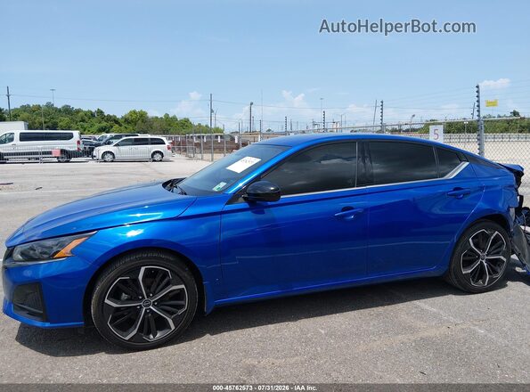 1N4BL4CV4SN345252 2025 NISSAN ALTIMA Blue Vista interior de 360 grados