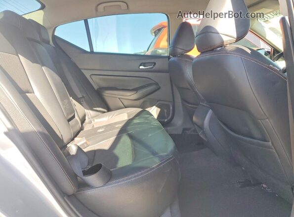 1N4BL4CV5KC108037 2019 NISSAN ALTIMA Silver Widok tylnych siedzeń