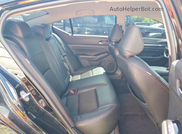1N4BL4CV5RN415884 2024 NISSAN ALTIMA Black Vista de los asientos traseros