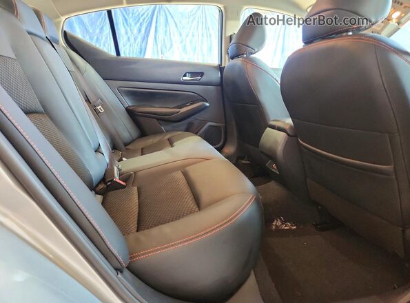 1N4BL4CV5RN423810 2024 NISSAN ALTIMA Silver Vista de los asientos traseros