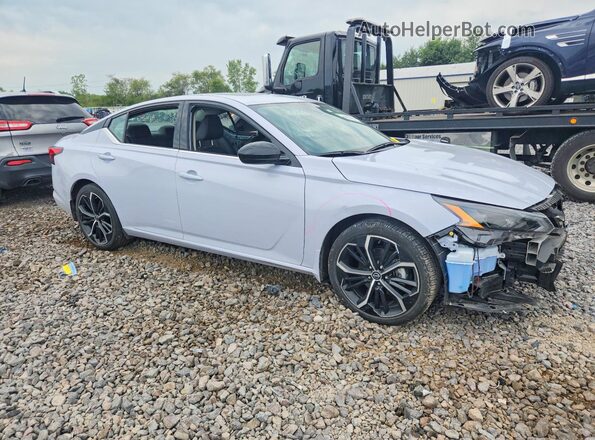 1N4BL4CV5RN436850 2024 NISSAN ALTIMA Gray Przód prawy