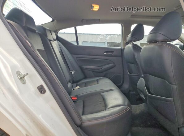1N4BL4CV6KC253894 2019 NISSAN ALTIMA White Հետևի նստատեղերի տեսք