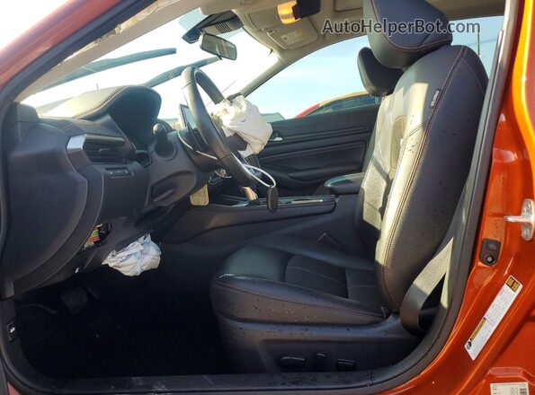 1N4BL4CV6LC122501 2020 NISSAN ALTIMA Orange Вид салону спереду