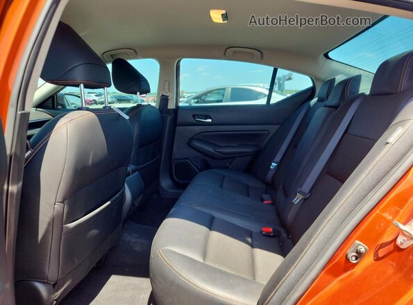 1N4BL4CV6MN334028 2021 NISSAN ALTIMA Orange Հետևի նստատեղերի տեսք