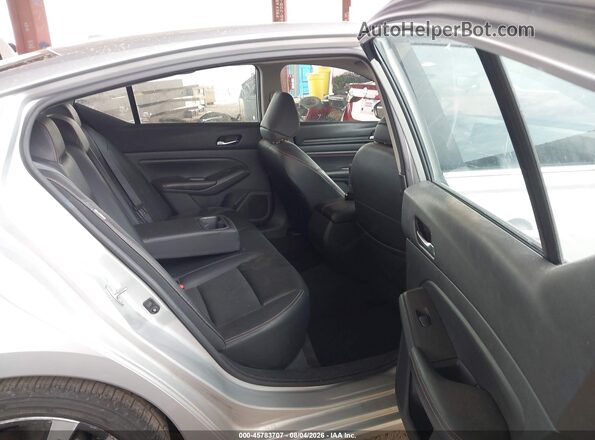 1N4BL4CV6NN333110 2022 NISSAN ALTIMA Silver VIN კოდის სტიკერის ხედი