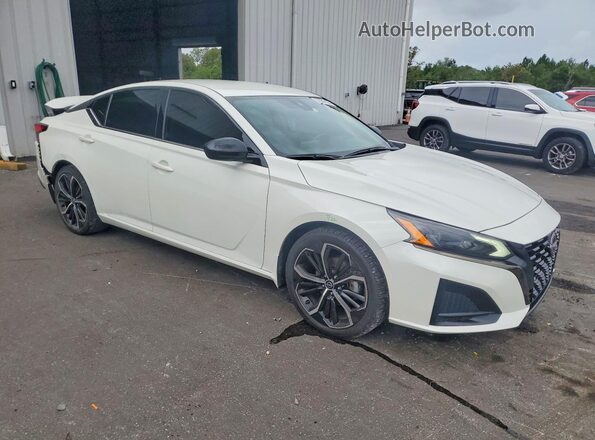 1N4BL4CV6PN332316 2023 NISSAN ALTIMA White Front right
