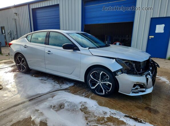 1N4BL4CV6RN431074 2024 NISSAN ALTIMA Серебряный Передняя правая четверть