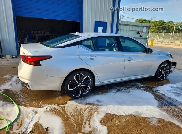 1N4BL4CV6RN431074 2024 NISSAN ALTIMA Серебряный Задняя правая четверть