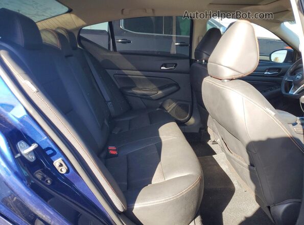 1N4BL4CV7KC247781 2019 NISSAN ALTIMA Blue Rear seats view