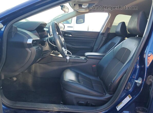 1N4BL4CV7KC247781 2019 NISSAN ALTIMA Blue Front interior view