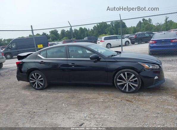 1N4BL4CV7MN391564 2021 NISSAN ALTIMA Black Rear interior view
