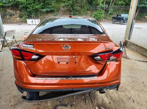 1N4BL4CV7MN417421 2021 NISSAN ALTIMA Orange Widok z tyłu