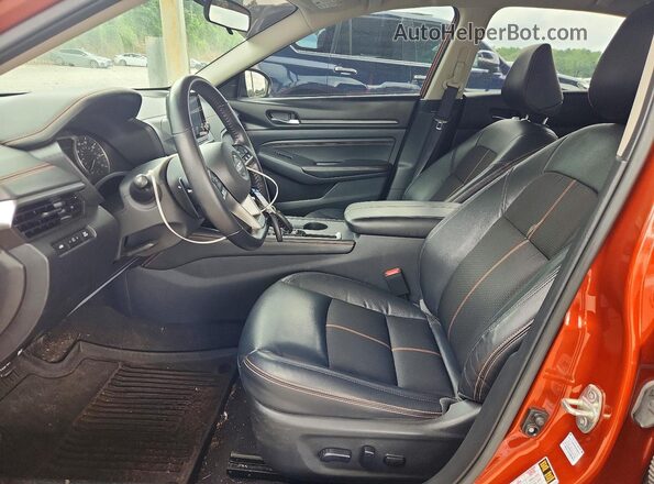1N4BL4CV7MN417421 2021 NISSAN ALTIMA Orange Widok wnętrza z przodu