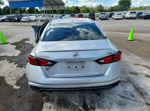1N4BL4CV8LC118093 2020 NISSAN ALTIMA Silver Rear view