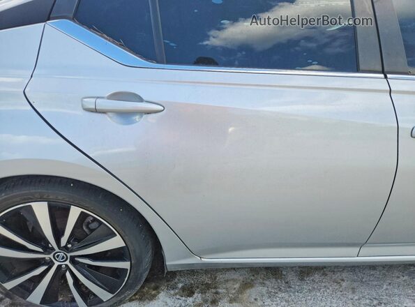 1N4BL4CV8LC118093 2020 NISSAN ALTIMA Silver Rear seats view