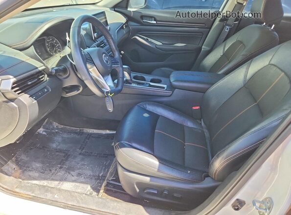 1N4BL4CV8MN420618 2021 NISSAN ALTIMA White Vista interior delantera
