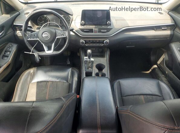 1N4BL4CV8NN353035 2022 NISSAN ALTIMA Black Dashboard view