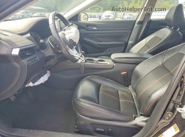 1N4BL4CV8NN355321 2022 NISSAN ALTIMA Black Вид салону спереду