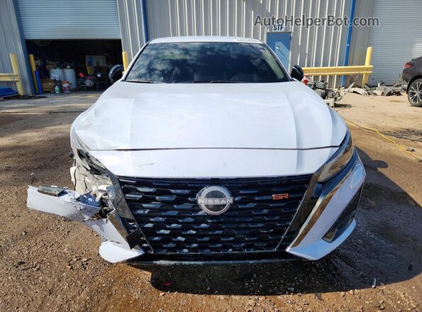 1N4BL4CV8SN315543 2025 NISSAN ALTIMA White Vista frontal