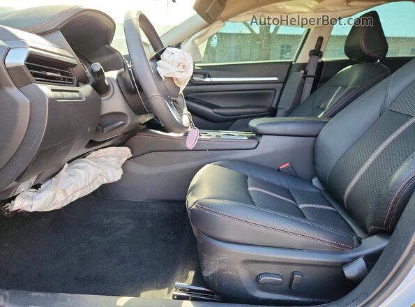 1N4BL4CV8SN315543 2025 NISSAN ALTIMA White Vista interior delantera