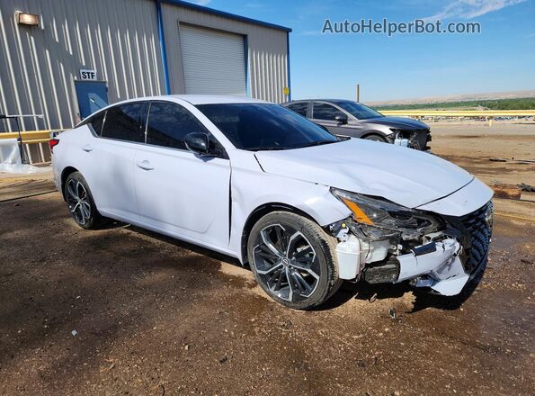 1N4BL4CV8SN315543 2025 NISSAN ALTIMA White Delantero derecho