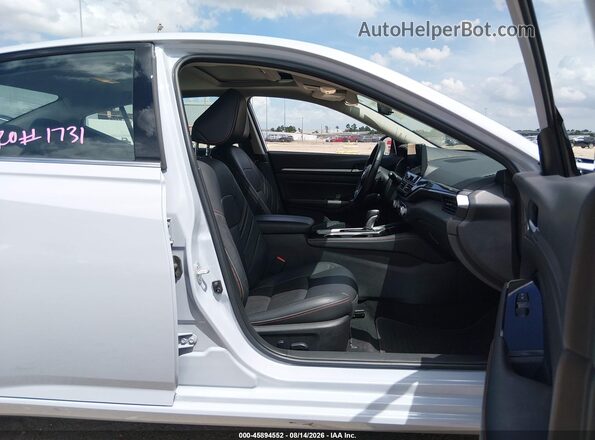 1N4BL4CV8SN357551 2025 NISSAN ALTIMA Синий Вид салона спереди