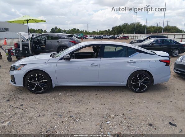 1N4BL4CV8SN357551 2025 NISSAN ALTIMA Синий Панорамный вид салона 360°