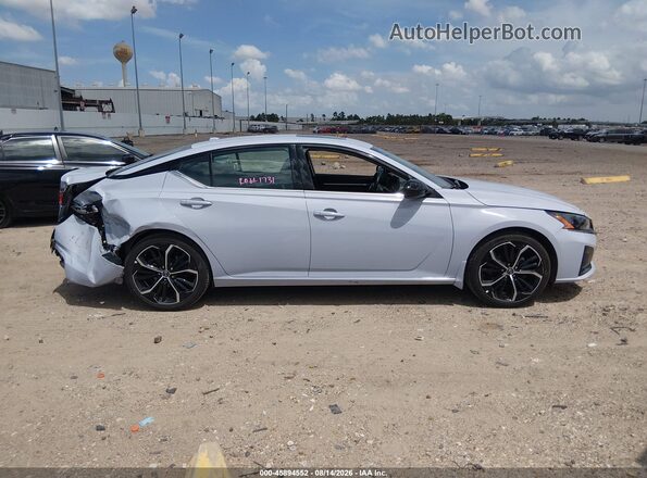 1N4BL4CV8SN357551 2025 NISSAN ALTIMA Синий Вид задней части салона