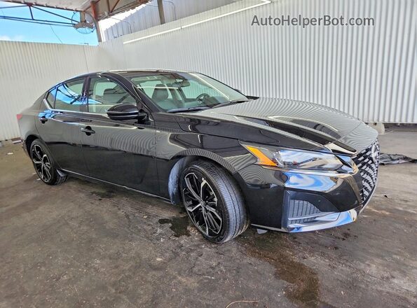 1N4BL4CV8SN424522 2025 NISSAN ALTIMA Black Front right