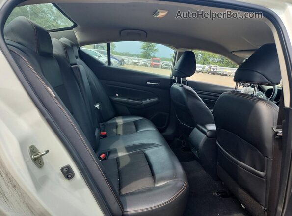 1N4BL4CV9KC198180 2019 NISSAN ALTIMA White Հետևի նստատեղերի տեսք
