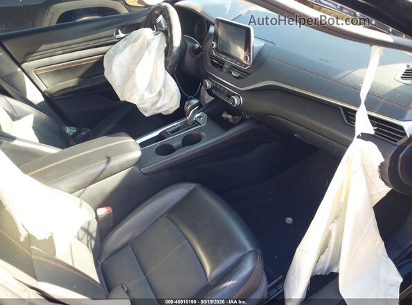 1N4BL4CV9LC176584 2020 NISSAN ALTIMA Черный Вид салона спереди