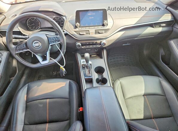 1N4BL4CV9MN349476 2021 NISSAN ALTIMA Бордовый Вид панели приборов