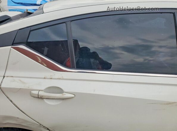 1N4BL4CV9NN356056 2022 NISSAN ALTIMA White უკანა სავარძლების ხედი