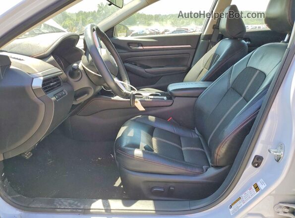 1N4BL4CV9PN323352 2023 NISSAN ALTIMA Gray Widok wnętrza z przodu