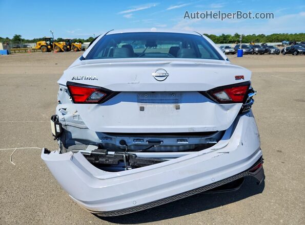 1N4BL4CV9RN325959 2024 NISSAN ALTIMA Silver უკანა ხედი
