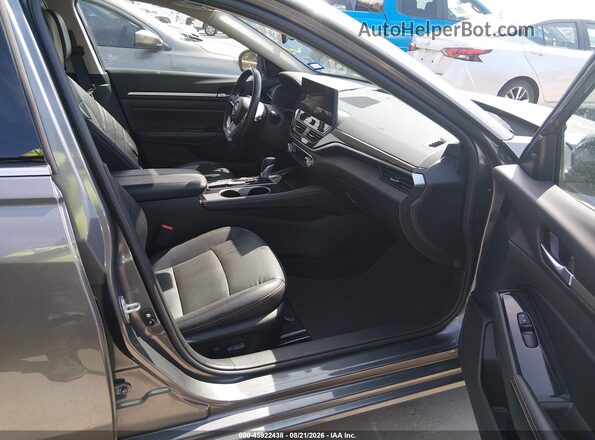 1N4BL4CV9SN355968 2025 NISSAN ALTIMA Gray Front interior view