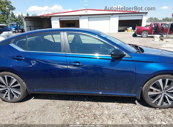 1N4BL4CVXLC113901 2020 NISSAN ALTIMA Blue Rear interior view