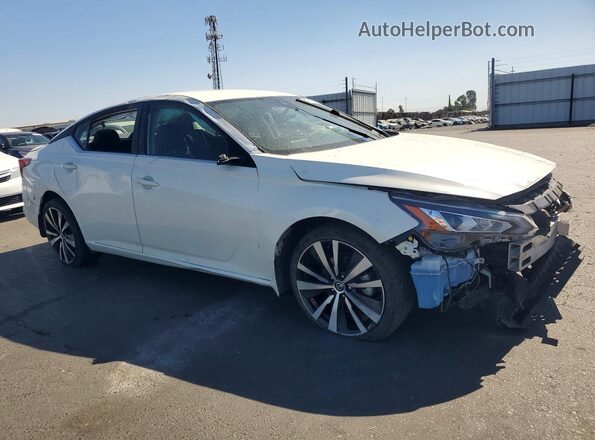 1N4BL4CVXMN335974 2021 NISSAN ALTIMA White Front right