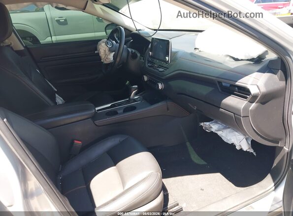 1N4BL4CVXMN372359 2021 NISSAN ALTIMA Silver Vista interior delantera