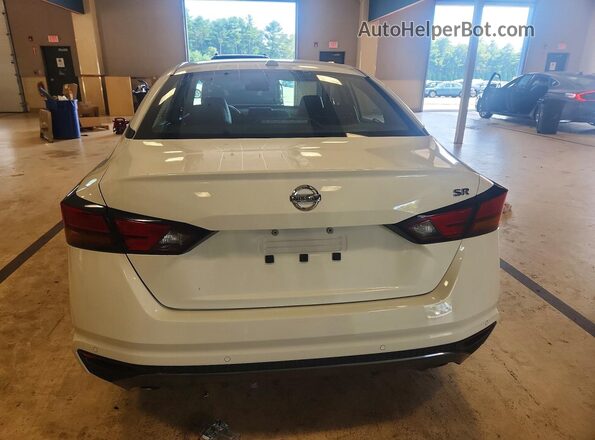 1N4BL4CVXNN340772 2022 NISSAN ALTIMA White უკანა ხედი