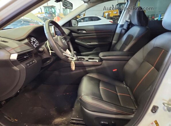 1N4BL4CVXNN389244 2022 NISSAN ALTIMA White Vista interior delantera