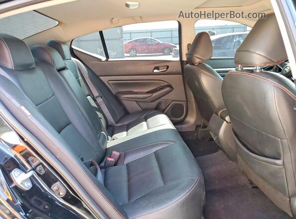 1N4BL4CVXRN317935 2024 NISSAN ALTIMA Black Rear seats view