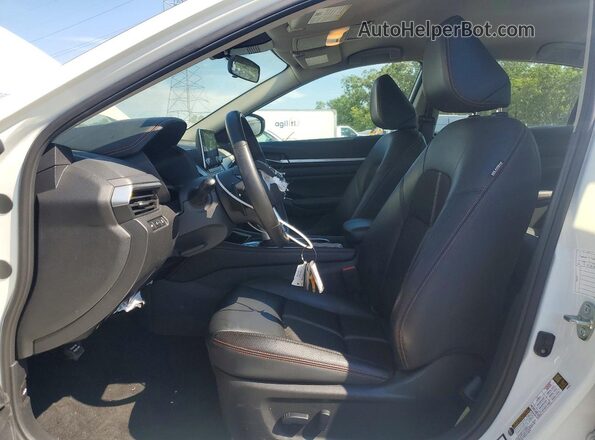 1N4BL4CVXSN381768 2025 NISSAN ALTIMA White Սալոնի դիմացի տեսք