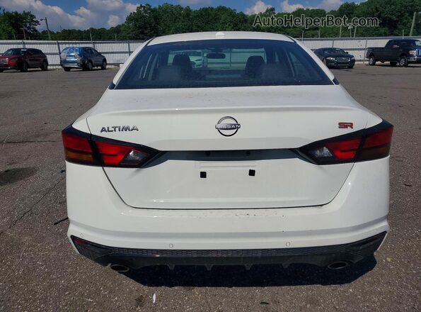 1N4BL4CVXSN381768 2025 NISSAN ALTIMA White Հետևի տեսք