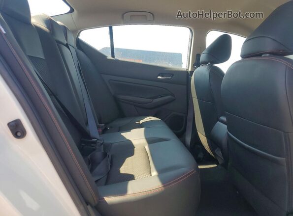 1N4BL4CVXSN381768 2025 NISSAN ALTIMA White Հետևի նստատեղերի տեսք