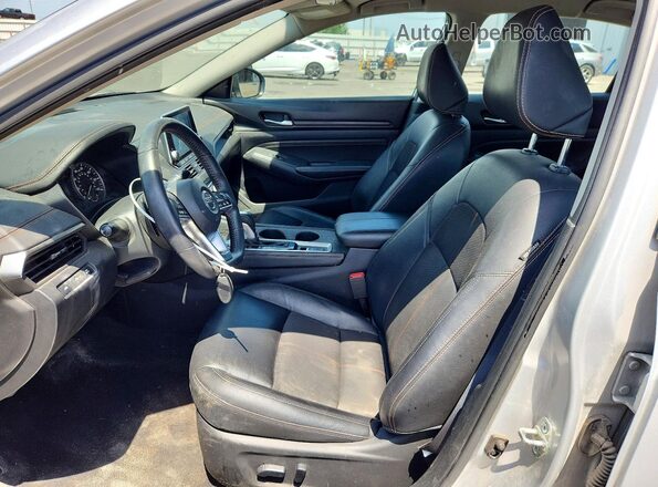 1N4BL4CW2LC253367 2020 NISSAN ALTIMA Silver Вид салону спереду